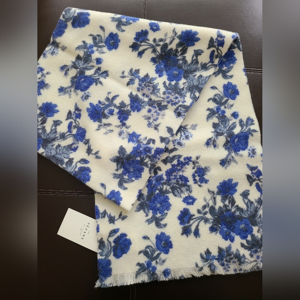 Sezane Scarf - Picture 3 of 4